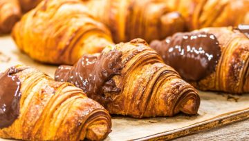 4 λόγοι που λαχταράτε κάτι γλυκό το πρωί