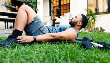 Αυτή είναι η καλύτερη άσκηση για να χάσετε τα κιλά γύρω από τη μέση