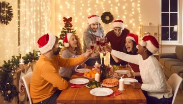 Χριστούγεννα χωρίς ενοχές: Τα μυστικά των ειδικών για ισορροπημένη διατροφή στο γιορτινό τραπέζι