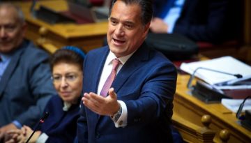 Γεωργιάδης: Πώς κατανέμονται οι ιατρικές ειδικότητες στο ΕΣΥ – Απάντηση για τον παιδοκαρδιολόγο στο Νοσοκομείο Χανίων