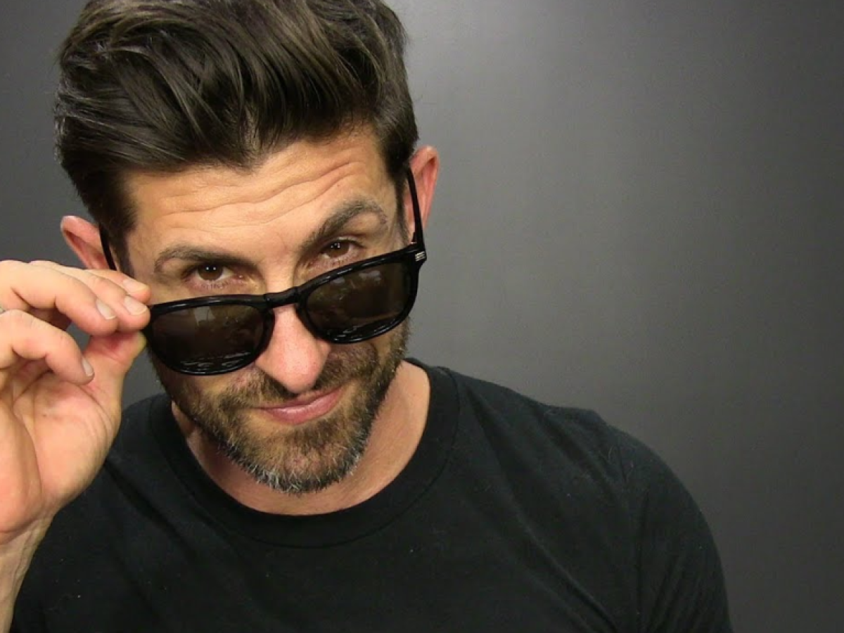 Γυαλιά ηλίου: Βλέπετε θολά και σας προκαλούν πονοκέφαλο; Ήρθε η ώρα να πάρετε καινούργια