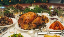 i-trofes-ton-christougennon-pou