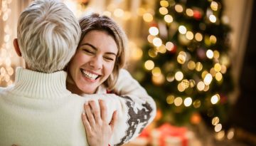 Τι ζητάμε στ’ αλήθεια τα Χριστούγεννα, σύμφωνα με έναν ψυχολόγο