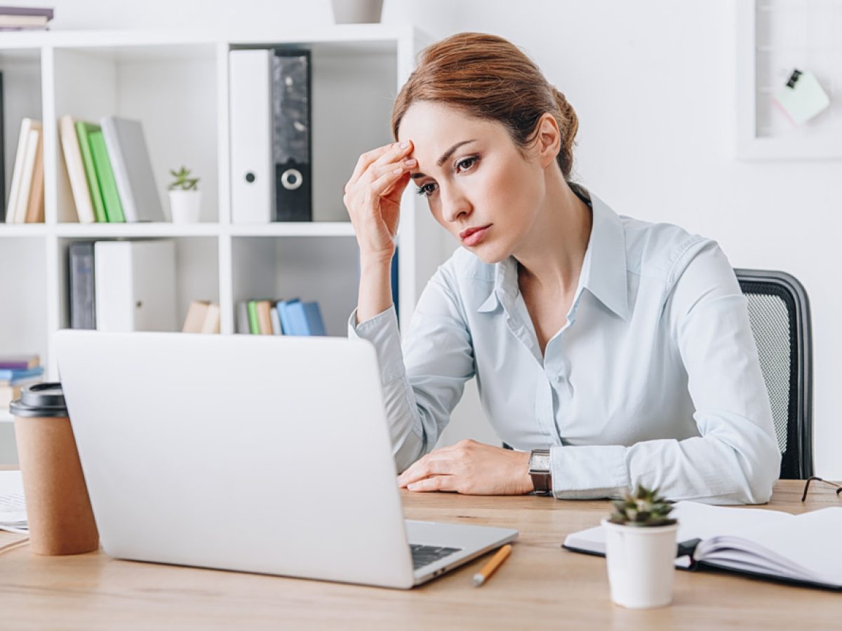 Brain fog: 6 τροφές που την αποτρέπουν και ενισχύουν τη νοητική διαύγεια