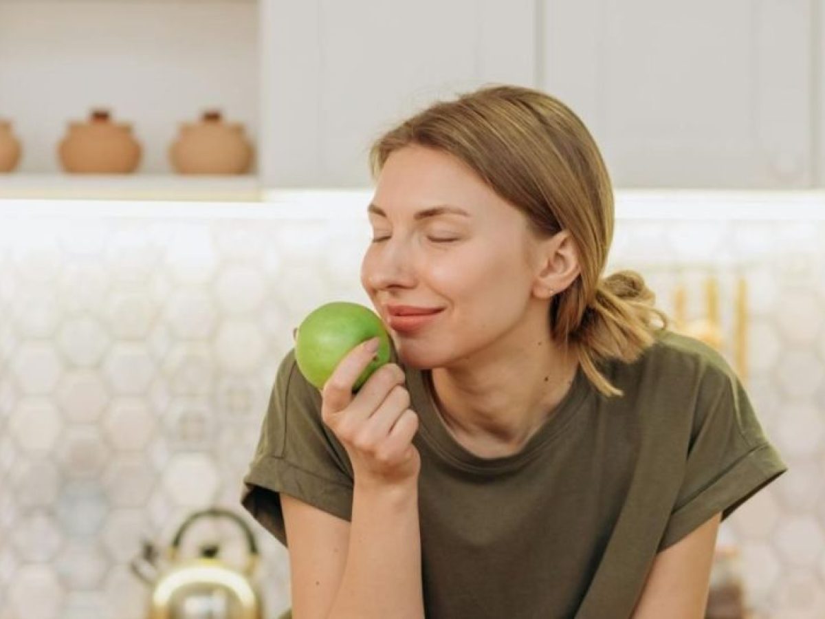 Detox μετά τις γιορτές: Όλα όσα χρειάζεται να κάνεις για να επιστρέψεις στις συνήθειές σου