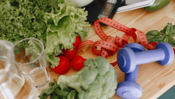 Reset μετά τις γιορτές: Διατροφή αποτοξίνωσης χωρίς ακρότητες