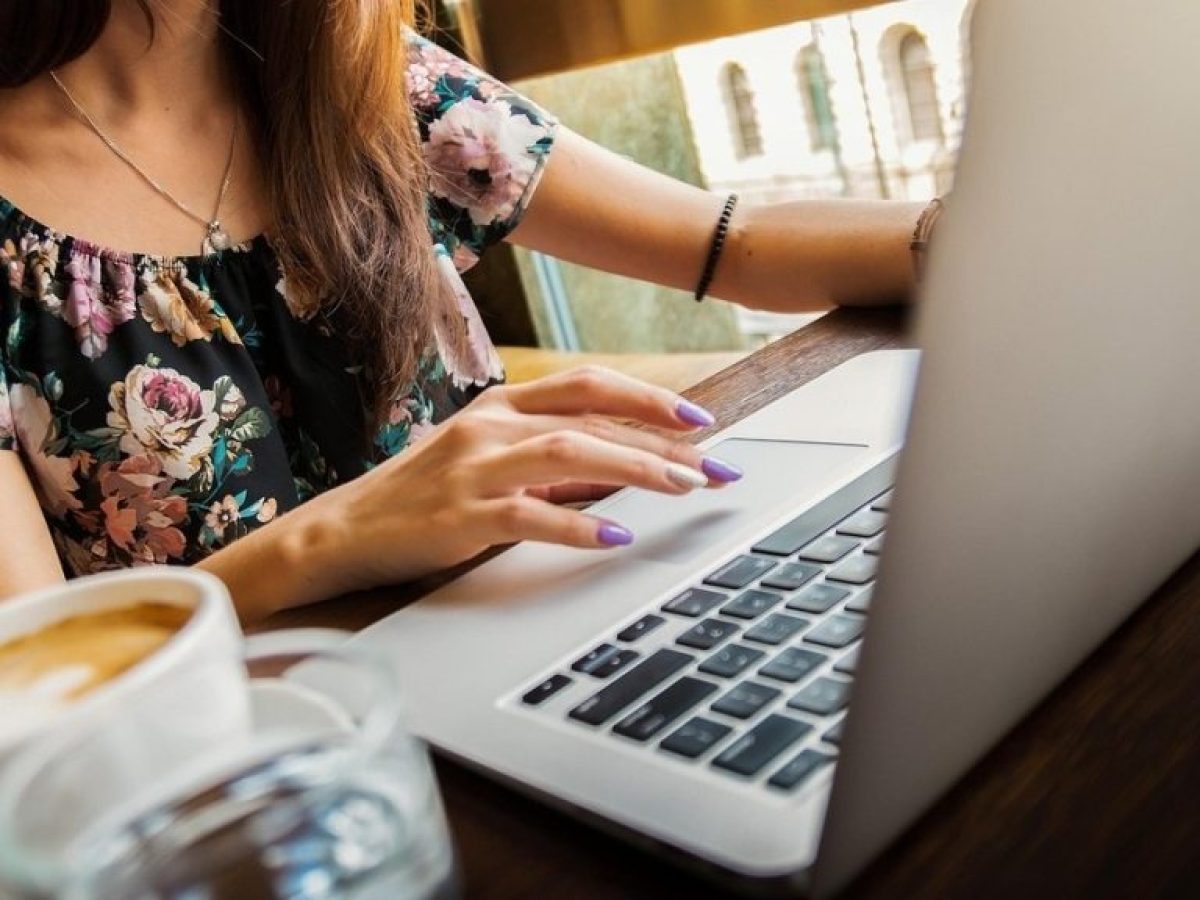 Tips για την επιστροφή στη δουλειά μετά τις γιορτές – Προσαρμογή χωρίς άγχος 