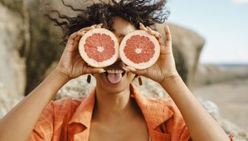 Διατροφή MIND για «νεότερο» εγκέφαλο ακόμη και κατά 7 χρόνια – Τι δείχνουν οι μελέτες