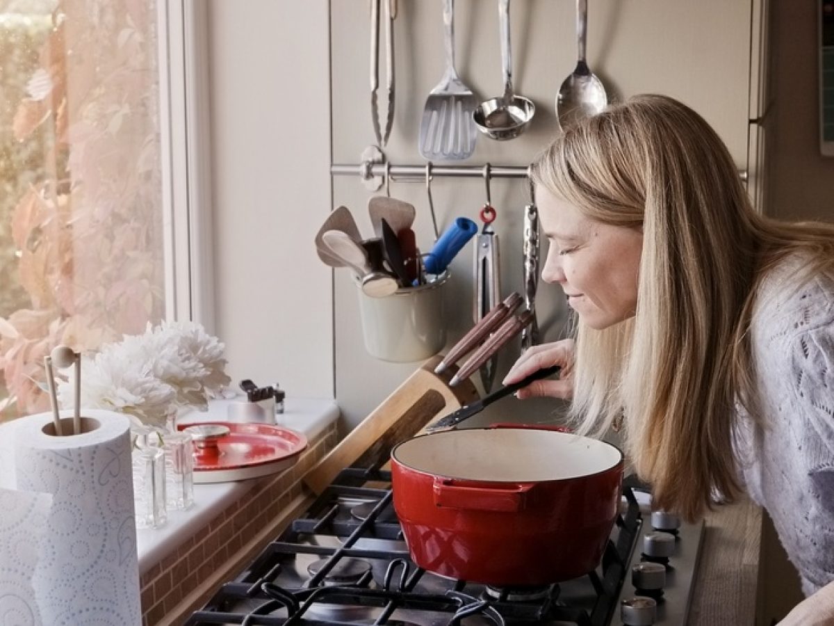 Διατροφή και κρύο: Τι χρειάζεται ο οργανισμός τις παγωμένες ημέρες
