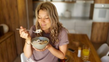 Δύο ημέρες δίαιτα με βρώμη μπορούν να μειώσουν τα επίπεδα χοληστερόλης