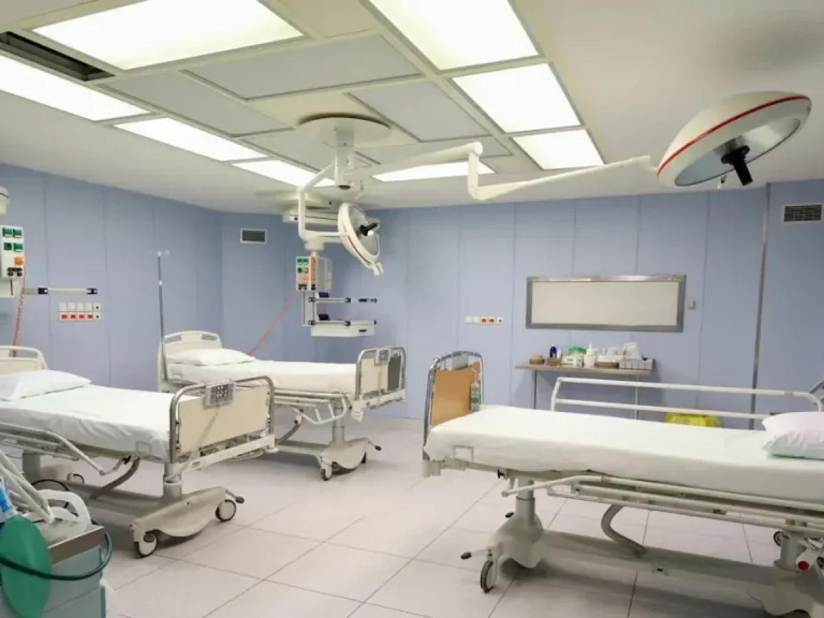 Εκτόξευση εισαγωγών γρίπης στα νοσοκομεία – Άμεσο εμβολιασμό και μέτρα προστασίας προτείνει ο ΕΟΔΥ