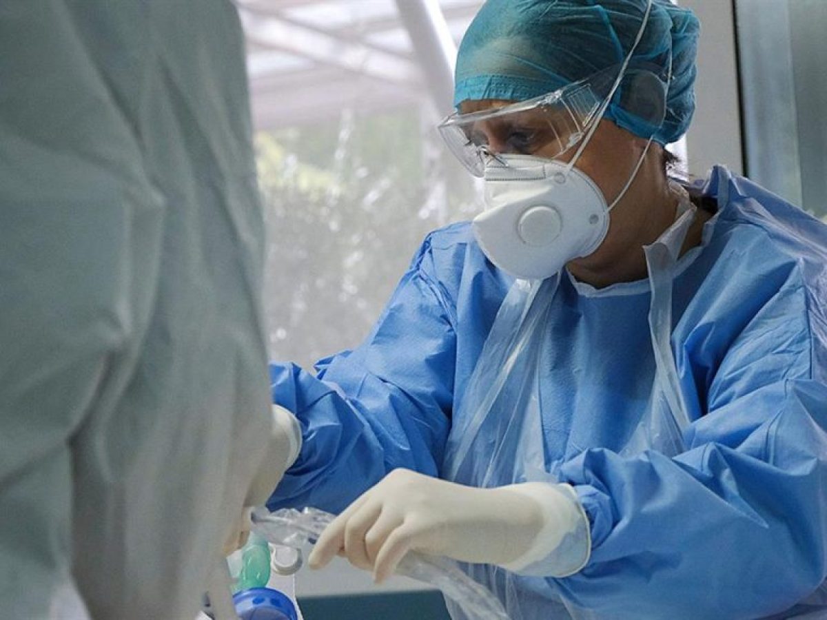 ΕΟΔΥ:  2 ακόμη θάνατοι ασθενών με CoViD, 121 νέες εισαγωγές – 1 θάνατος από γρίπη