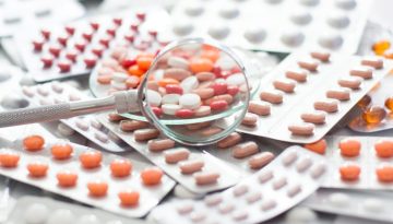 &Epsilon;&Omicron;&Phi;: &Nu;έ&alpha; &lambda;ί&sigma;&tau;&alpha; &mu;&epsilon; &pi;ά&nu;&omega; &alpha;&pi;ό 200 &phi;ά&rho;&mu;&alpha;&kappa;&alpha; &sigma;&epsilon; &pi;&epsilon;&rho;&iota;&omicron;&rho;&iota;&sigma;&mu;έ&nu;&eta; &delta;&iota;&alpha;&theta;&epsilon;&sigma;&iota;&mu;ό&tau;&eta;&tau;&alpha; &ndash; &Tau;&iota; &delta;&eta;&lambda;&omega;&sigma;&epsilon; &omicron; &Mu;. &Theta;&epsilon;&mu;&iota;&sigma;&tau;&omicron;&kappa;&lambda;έ&omicron;&upsilon;&sigmaf; &gamma;&iota;&alpha; &tau;&iota;&sigmaf; &epsilon;&lambda;&lambda;&epsilon;ί&psi;&epsilon;&iota;&sigmaf;