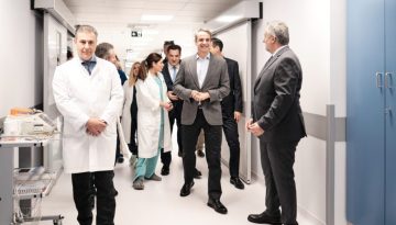 &Epsilon;&pi;ί&sigma;&kappa;&epsilon;&psi;&eta; &Kappa;&upsilon;&rho;. &Mu;&eta;&tau;&sigma;&omicron;&tau;ά&kappa;&eta; &sigma;&tau;&omicron; &nu;&omicron;&sigma;&omicron;&kappa;&omicron;&mu;&epsilon;ί&omicron; &laquo;Ά&gamma;&iota;&omicron;&sigmaf; &Sigma;ά&beta;&beta;&alpha;&sigmaf;&raquo;: &laquo;&Tau;&omicron; &Epsilon;&Sigma;&Upsilon; &alpha;&lambda;&lambda;ά&zeta;&epsilon;&iota;&raquo;
