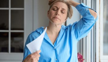 &Eta; &epsilon;&mu;&mu;&eta;&nu;ό&pi;&alpha;&upsilon;&sigma;&eta; &omega;&sigmaf; &pi;&omicron;&lambda;&upsilon;&delta;&iota;ά&sigma;&tau;&alpha;&tau;&omicron; &phi;&alpha;&iota;&nu;ό&mu;&epsilon;&nu;&omicron; &mu;&epsilon; &pi;&omicron;&lambda;&lambda;έ&sigmaf; &alpha;&nu;&iota;&sigma;ό&tau;&eta;&tau;&epsilon;&sigmaf;