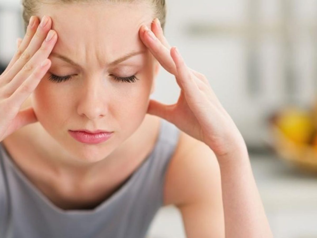 Οι τροφές που θα σας βοηθήσουν να διαχειριστείτε την ημικρανία