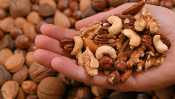 Οι ξηροί καρποί μειώνουν τον κίνδυνο καρδιακής προσβολής