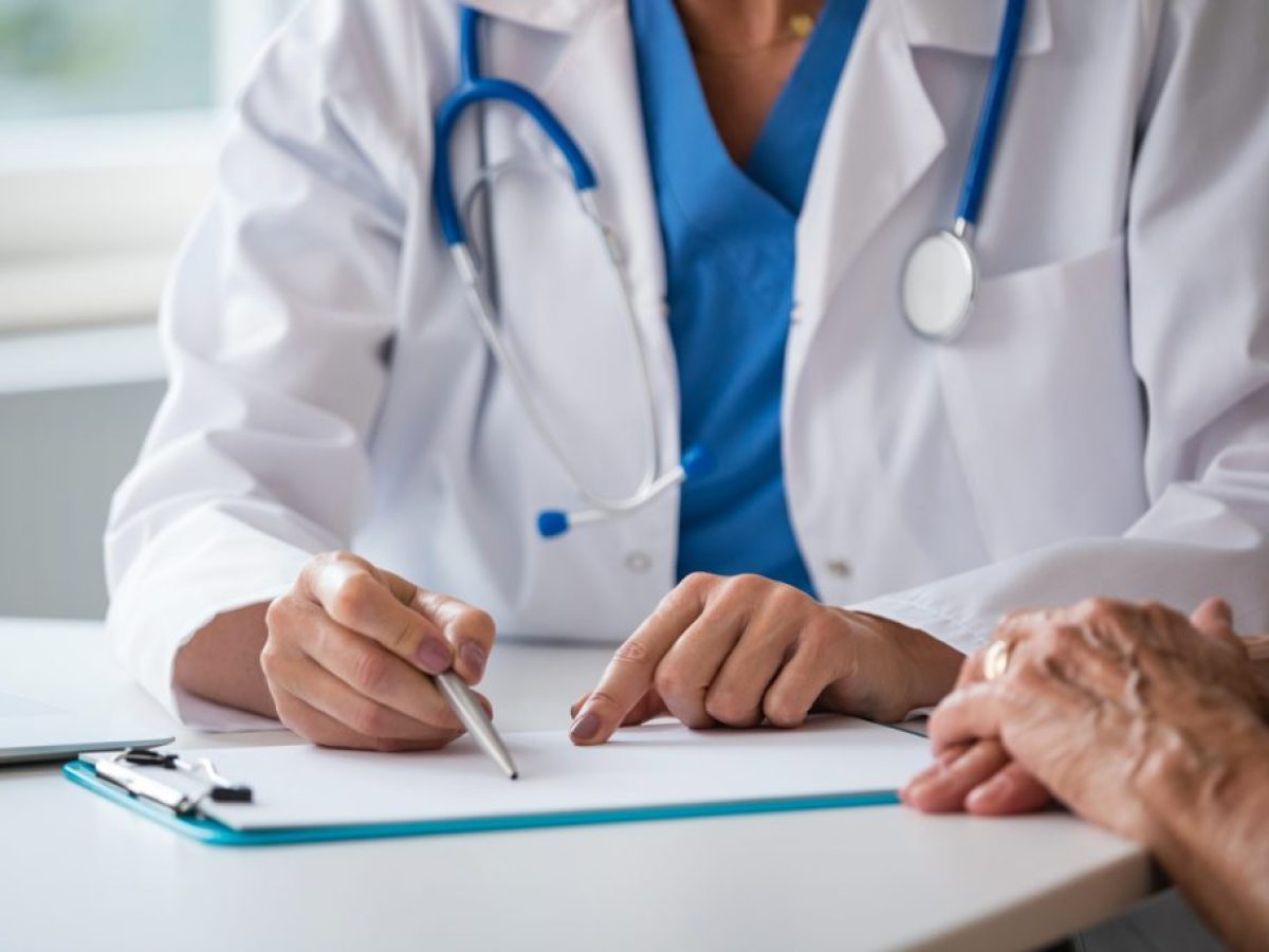 ΙΣΑ: Επιστολή στον υπουργό Υγείας για την άσκηση ιδιωτικού έργου από γιατρούς του ΕΣΥ