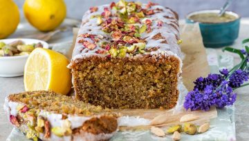 Κέικ αμυγδάλου με γεύση βερίκοκο