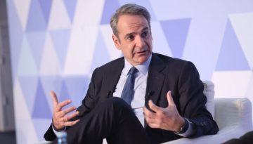 &Kappa;&upsilon;&rho;. &Mu;&eta;&tau;&sigma;&omicron;&tau;ά&kappa;&eta;&sigmaf;: 11.342 &delta;&omega;&rho;&epsilon;ά&nu; &alpha;&pi;&omicron;&gamma;&epsilon;&upsilon;&mu;&alpha;&tau;&iota;&nu;ά &chi;&epsilon;&iota;&rho;&omicron;&upsilon;&rho;&gamma;&epsilon;ί&alpha; &sigma;&epsilon; 70 &Nu;&omicron;&sigma;&omicron;&kappa;&omicron;&mu;&epsilon;ί&alpha; &ndash; &Mu;&epsilon;ί&omega;&sigma;&eta; 52% &sigma;&tau;&iota;&sigmaf; &alpha;&nu;&alpha;&mu;&omicron;&nu;έ&sigmaf; ά&nu;&omega; &tau;&omega;&nu; 4 &mu;&eta;&nu;ώ&nu;