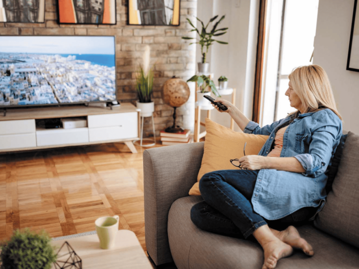 Μεγαλύτερο κίνδυνο άνοιας διατρέχουν όσοι βλέπουν πολλή τηλεόραση