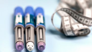 &Mu;&epsilon;&lambda;έ&tau;&eta;: &Pi;ώ&sigmaf; &alpha;&nu;&tau;&iota;&delta;&rho;ά &omicron; &omicron;&rho;&gamma;&alpha;&nu;&iota;&sigma;&mu;ό&sigmaf; &mu;&epsilon;&tau;ά &tau;&eta; &delta;&iota;&alpha;&kappa;&omicron;&pi;ή &tau;&omega;&nu; &phi;&alpha;&rho;&mu;ά&kappa;&omega;&nu; &alpha;&delta;&upsilon;&nu;&alpha;&tau;ί&sigma;&mu;&alpha;&tau;&omicron;&sigmaf;