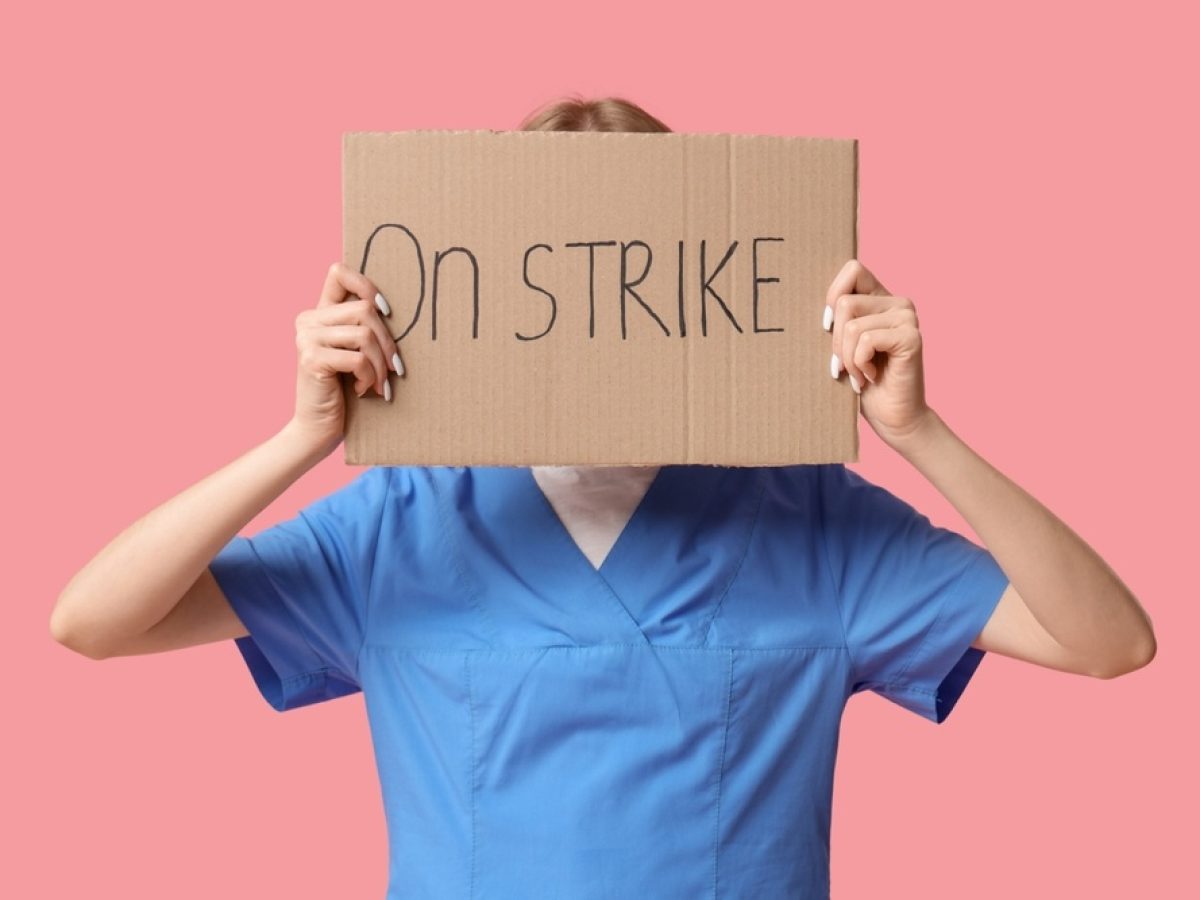 Νέα Υόρκη: 15.000 νοσηλευτές απεργούν για συνθήκες εργασίας και υποστελέχωση