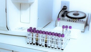 &Nu;ό&sigma;&omicron;&sigmaf; &tau;&omicron;&upsilon; Crohn: &Mu;&iota;&alpha; &alpha;&pi;&lambda;ή &epsilon;&xi;έ&tau;&alpha;&sigma;&eta; &alpha;ί&mu;&alpha;&tau;&omicron;&sigmaf; &mu;&pi;&omicron;&rho;&epsilon;ί &nu;&alpha; &tau;&eta;&nu; &pi;&rho;&omicron;&beta;&lambda;έ&psi;&epsilon;&iota; &chi;&rho;ό&nu;&iota;&alpha; &pi;&rho;&iota;&nu; &alpha;&pi;ό &tau;&eta;&nu; &epsilon;&mu;&phi;ά&nu;&iota;&sigma;&eta; &tau;&omega;&nu; &sigma;&upsilon;&mu;&pi;&tau;&omega;&mu;ά&tau;&omega;&nu;