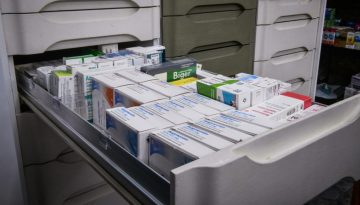 &Omicron; &Epsilon;&Omicron;&Phi; &alpha;&pi;&alpha;&nu;&tau;ά &sigma;&epsilon; &lambda;&omicron;&iota;&mu;&omega;&xi;&iota;&omicron;&lambda;ό&gamma;&omicron;&upsilon;&sigmaf; &gamma;&iota;&alpha; &tau;&eta;&nu; &alpha;&pi;ό&sigma;&upsilon;&rho;&sigma;&eta; &alpha;&nu;&tau;&iota;&beta;&iota;&omicron;&tau;&iota;&kappa;&omicron;ύ: &ldquo;Έ&chi;&epsilon;&iota; &alpha;&nu;&tau;&iota;&kappa;&alpha;&tau;&alpha;&sigma;&tau;&alpha;&theta;&epsilon;ί &alpha;&pi;ό &phi;ά&rho;&mu;&alpha;&kappa;&alpha; &mu;&epsilon; &tau;&iota;&sigmaf; ί&delta;&iota;&epsilon;&sigmaf; &delta;&rho;&alpha;&sigma;&tau;&iota;&kappa;έ&sigmaf; &omicron;&upsilon;&sigma;ί&epsilon;&sigmaf;&rdquo;