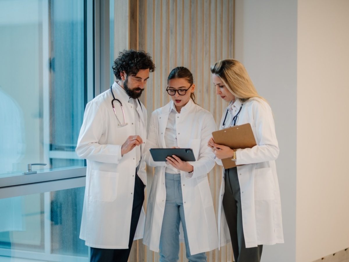 Παρέμβαση ΙΣΑ για το δικαίωμα απρόσκοπτης άσκησης ιδιωτικού έργου στο ΕΣΥ