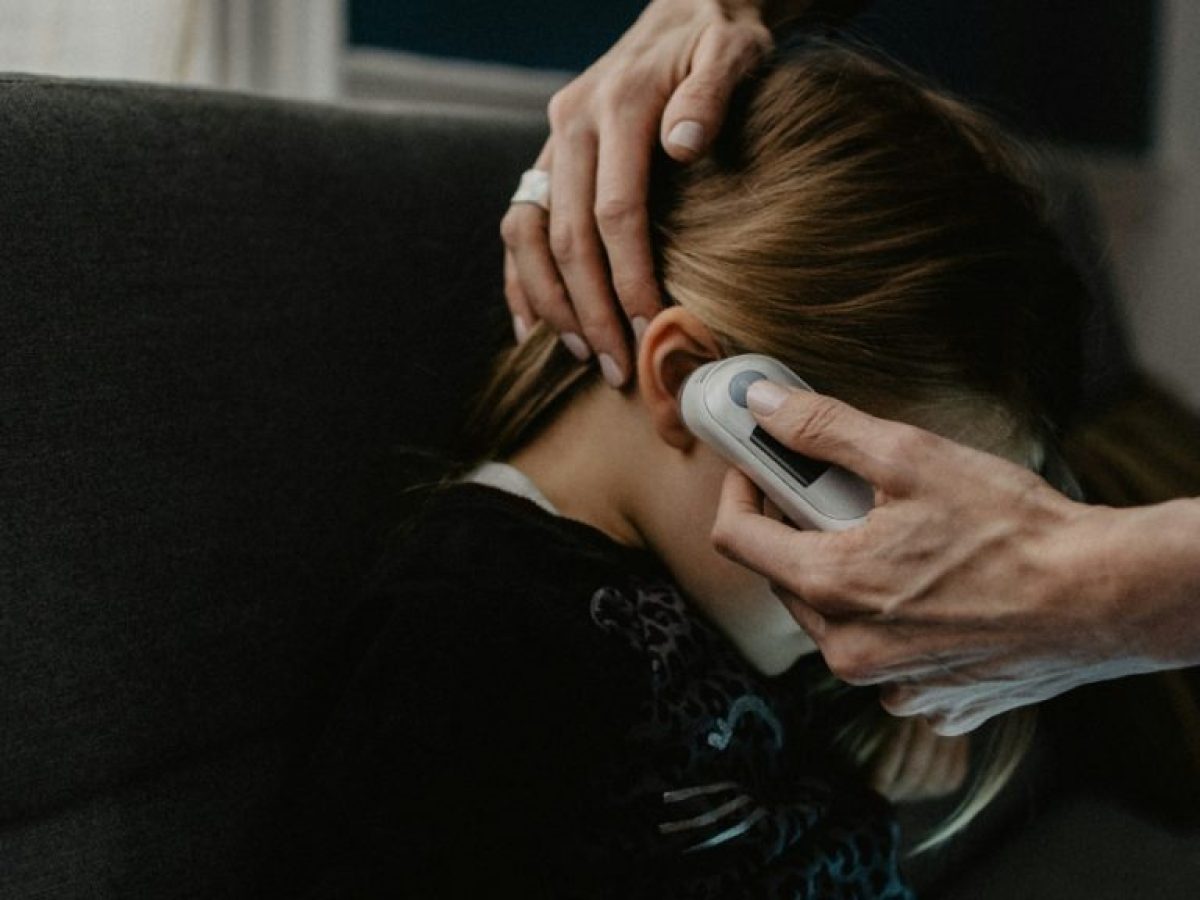 Πυρετικοί σπασμοί σε παιδιά: Πόσο επικίνδυνοι είναι και τι πρέπει να κάνετε