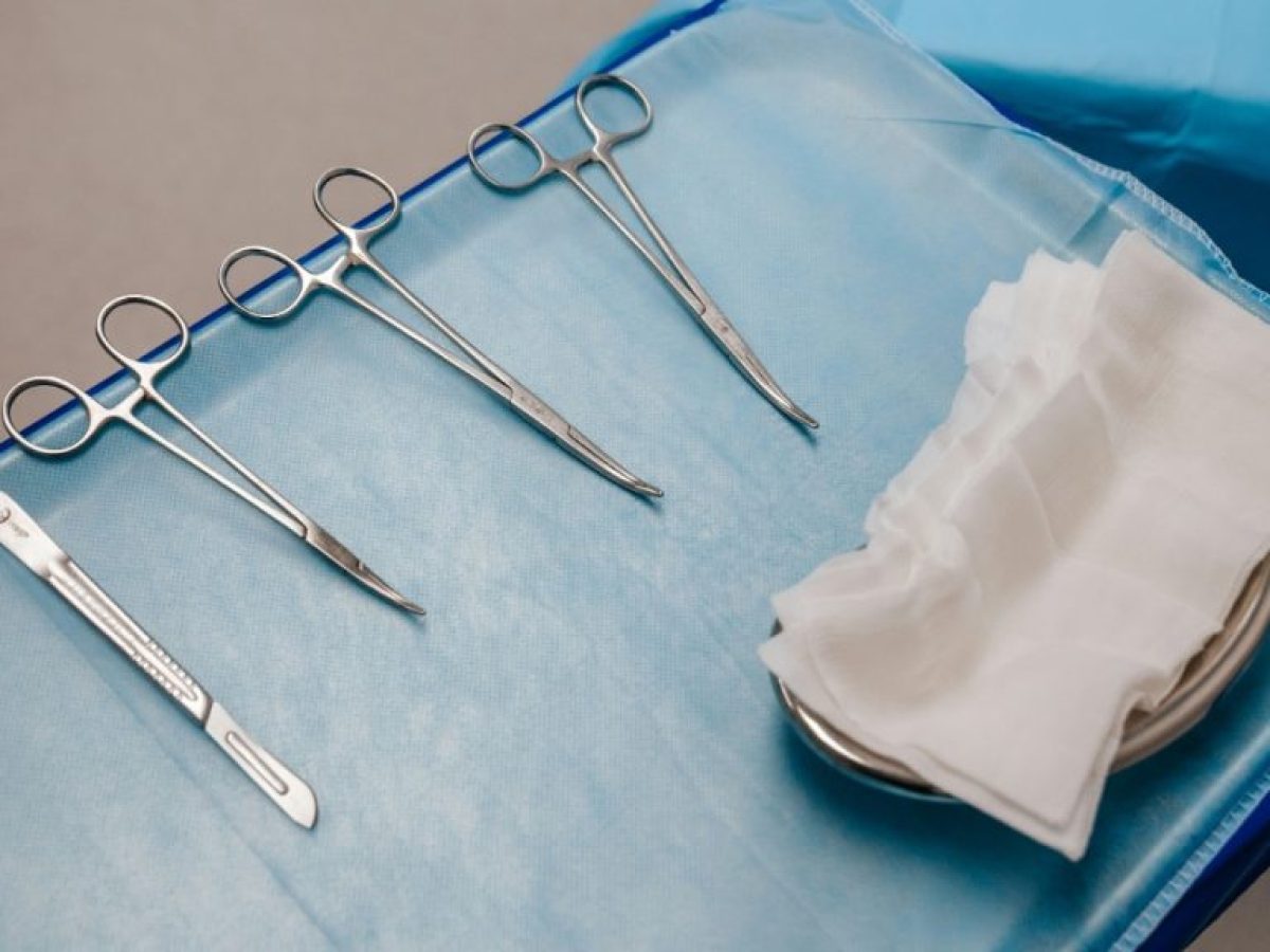 ΠΟΕΔΗΝ: Κλειστές 400 χειρουργικές αίθουσες – Πάνω από 83.000 ασθενείς παραμένουν στη λίστα αναμονής