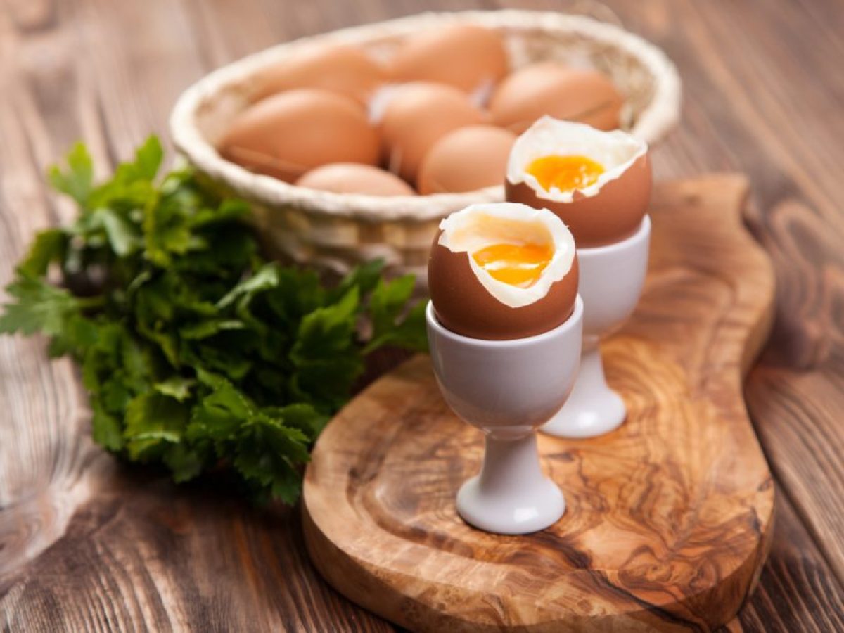 Πώς να βράσετε ένα αυγό: Χρόνοι βρασίματος για μελάτο, σφιχτό και όλα τα ενδιάμεσα