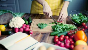 Προετοιμάζοντας το σώμα σας για το νέο έτος: Διατροφή και ενυδάτωση