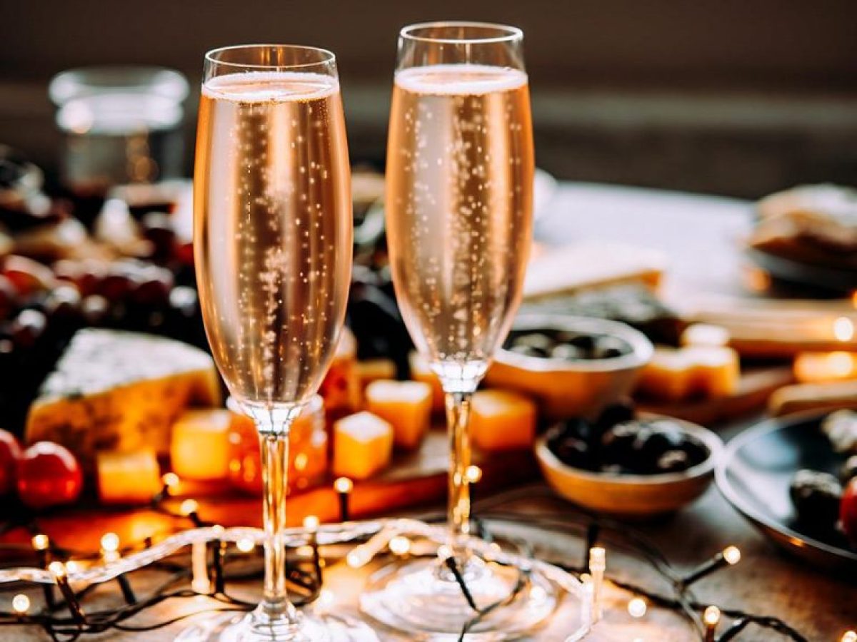 Συνήθη λάθη που αποτελούν κοινή πηγή ιατρικών προβλημάτων κατά το ρεβεγιόν της Πρωτοχρονιάς