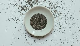 spori-Chia-ipostirizoun-tin-anaptixi