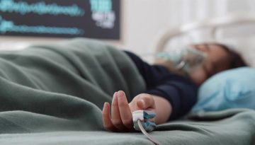 &Sigma;&tau;&eta; &Mu;&Epsilon;&Theta; &pi;&alpha;&iota;&delta;ί 14 &epsilon;&tau;ώ&nu; &mu;&epsilon; &gamma;&rho;ί&pi;&eta; &ndash; &Delta;&epsilon;&kappa;ά&delta;&epsilon;&sigmaf; &mu;&epsilon; &iota;ώ&sigma;&epsilon;&iota;&sigmaf; &sigma;&tau;&alpha; &pi;&alpha;&iota;&delta;&iota;&alpha;&tau;&rho;&iota;&kappa;ά &nu;&omicron;&sigma;&omicron;&kappa;&omicron;&mu;&epsilon;ί&alpha;