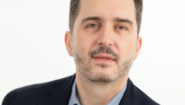 Θεοχάρης για Βαρουφάκη: Όταν η χαλαρότητα σε δημόσιες τοποθετήσεις για την χρήση ουσιών, γίνεται πρόσκληση σε σοβαρό κίνδυνο για την υγεία