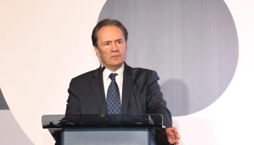 &Theta;&epsilon;ό&delta;&omega;&rho;&omicron;&sigmaf; &Tau;&rho;ύ&phi;&omega;&nu;: &Tau;&omicron; &epsilon;&pi;&epsilon;&nu;&delta;&upsilon;&tau;&iota;&kappa;ό clawback έ&chi;&epsilon;&iota; &kappa;&iota;&nu;&eta;&tau;&omicron;&pi;&omicron;&iota;ή&sigma;&epsilon;&iota; &epsilon;&pi;&epsilon;&nu;&delta;ύ&sigma;&epsilon;&iota;&sigmaf; ύ&psi;&omicron;&upsilon;&sigmaf; 1,8 &delta;&iota;&sigma;. &epsilon;&upsilon;&rho;ώ έ&omega;&sigmaf; &tau;&omicron; 2028 &kappa;&alpha;&iota; 5.500 &nu;έ&epsilon;&sigmaf; &theta;έ&sigma;&epsilon;&iota;&sigmaf; &epsilon;&rho;&gamma;&alpha;&sigma;ί&alpha;&sigmaf;