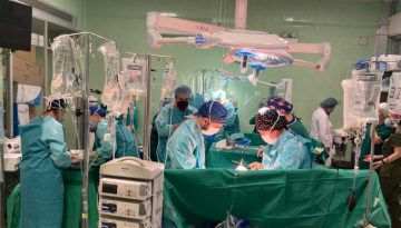 &Theta;&epsilon;&sigma;&sigma;&alpha;&lambda;&omicron;&nu;ί&kappa;&eta;: &Delta;ώ&rho;&omicron; &zeta;&omega;ή&sigmaf; &alpha;&pi;ό &delta;ό&tau;&eta; &pi;&omicron;&upsilon; &nu;&omicron;&sigma;&eta;&lambda;&epsilon;&upsilon;ό&tau;&alpha;&nu; &sigma;&tau;&omicron; &ldquo;&Pi;&alpha;&pi;&alpha;&nu;&iota;&kappa;&omicron;&lambda;ά&omicron;&upsilon;&rdquo; &ndash; &Tau;&omicron; &ldquo;&epsilon;&upsilon;&chi;&alpha;&rho;&iota;&sigma;&tau;ώ&rdquo; &tau;&omega;&nu; &gamma;&iota;&alpha;&tau;&rho;ώ&nu; &sigma;&tau;&eta;&nu; &omicron;&iota;&kappa;&omicron;&gamma;έ&nu;&epsilon;&iota;&alpha; &tau;&omicron;&upsilon; 64&chi;&rho;&omicron;&nu;&omicron;&upsilon;