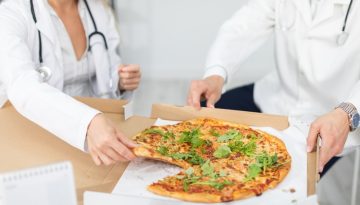 Τι πρέπει να τρώνε οι γιατροί στις εφημερίες και όσοι έχουν πολύωρες βάρδιες