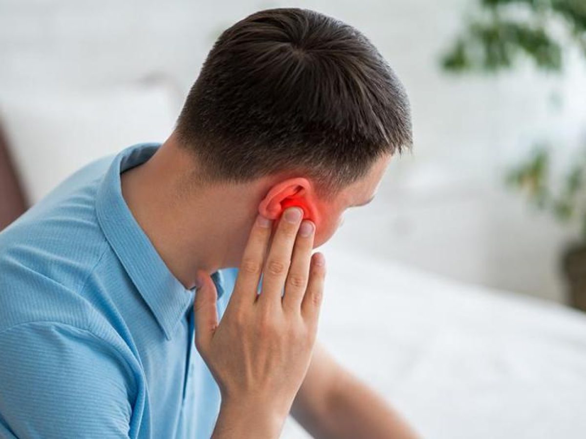 Βουητό στα αυτιά: Πώς να σταματήσετε το ενοχλητικό «σφύριγμα» με φυσικούς τρόπους