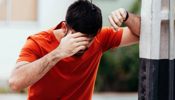 Ζαλάδα: Πού μπορεί να οφείλεται, πότε πρέπει να επισκεφθείτε αμέσως γιατρό