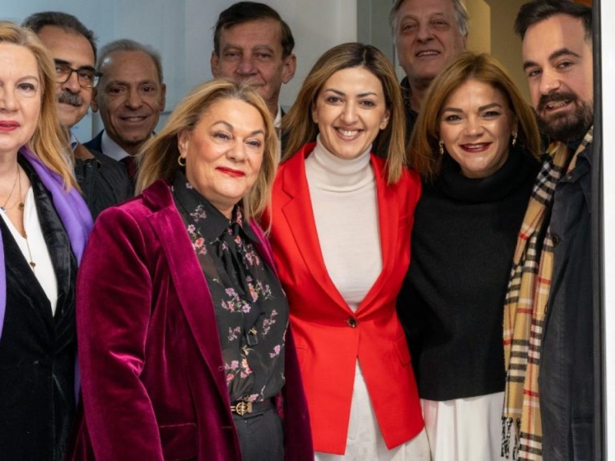 Αγαπηδάκη: Επίσκεψη στα νοσοκομεία «Αλεξάνδρα» και «Αττικόν» (Φωτογραφίες)