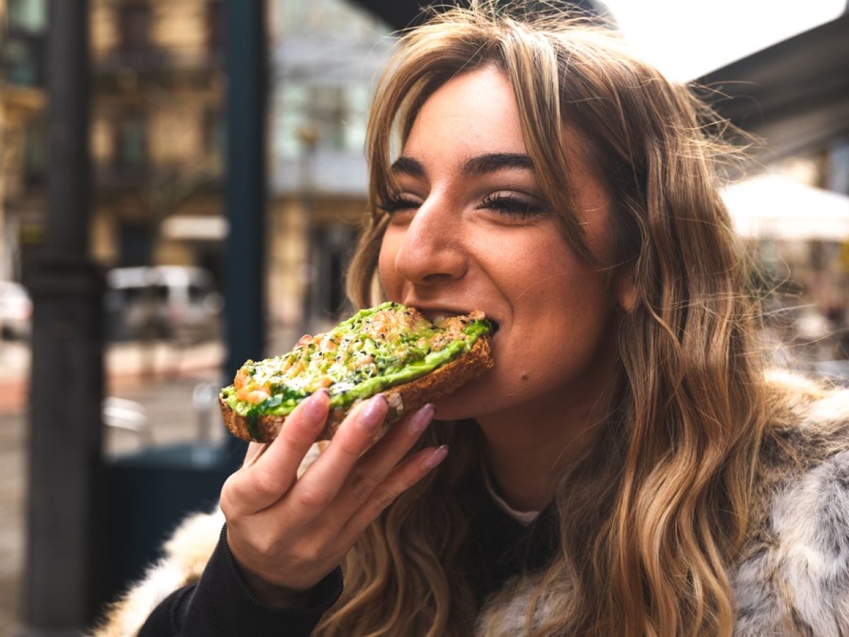 Αβοκάντο: Η ιδανική ημερήσια δόση για καρδιά και βάρος