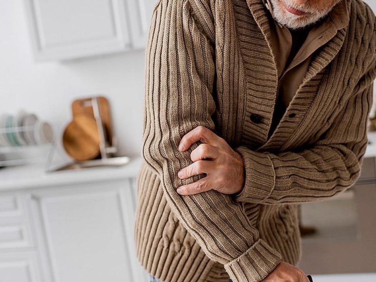 Eγκεφαλικό εμφύτευμα διαβάζει την κίνηση ασθενών με νόσο του Πάρκινσον