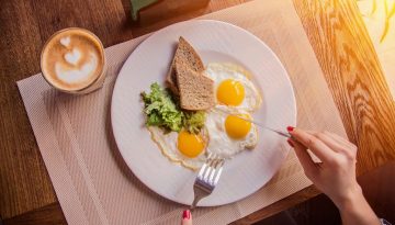 Αυγά: Πόσα μπορούν να τρώνε την εβδομάδα τα άτομα με καρδιακές παθήσεις