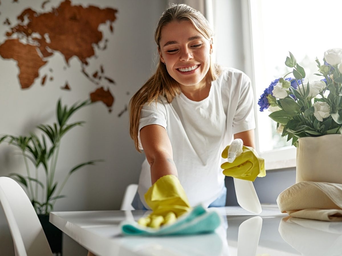 Μπορεί ένα «υπερβολικά καθαρό» σπίτι να βλάψει την υγεία μας;