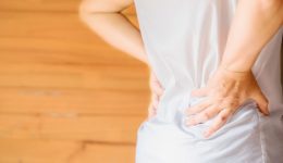 divΑgkilopiitiki-spondiloarthritida-ti-ine-ta