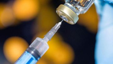 &Epsilon;&lambda;&pi;ί&delta;&epsilon;&sigmaf; &alpha;&pi;ό &nu;έ&omicron; mRNA &theta;&epsilon;&rho;&alpha;&pi;&epsilon;&upsilon;&tau;&iota;&kappa;ό &epsilon;&mu;&beta;ό&lambda;&iota;&omicron; &gamma;&iota;&alpha; &tau;&omicron;&nu; &kappa;&alpha;&rho;&kappa;ί&nu;&omicron; &tau;&omicron;&upsilon; &pi;&nu;&epsilon;ύ&mu;&omicron;&nu;&alpha;